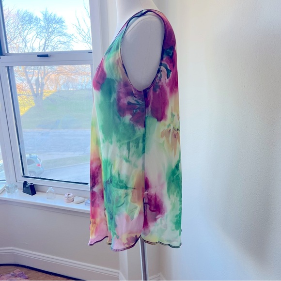 Uru Silk Sleeveless Top- one size - Picture 5 of 6